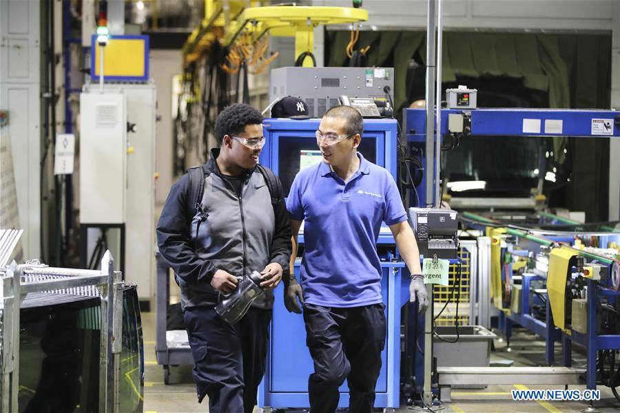 【新华社】探访j9国际美国工厂，当地员工在这里找到成长机遇